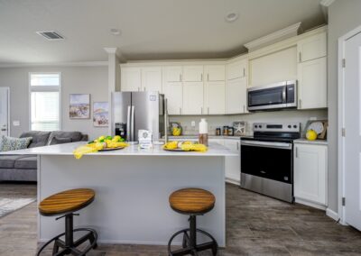 Riverfront 3 Bed / 2 Bath 1,153 sq ft